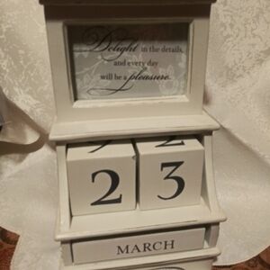 Hallmark Mini Chest Calendar w/ Photo Option